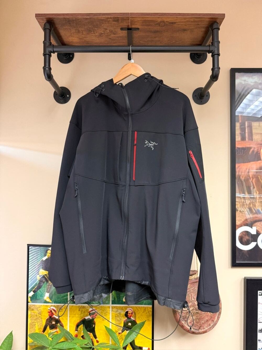 2010s Arcteryx Vintage Black Red Gamma Hooded Jacket AR Beta Theta Oakley